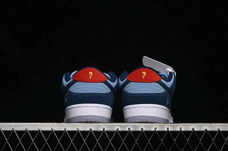 All Categories Nk SB Dunk Series Nk SB Dunk Low Low-top sneakers Nike SB Dunk Low Scratch Blue Chicken SB low-top sports and leisure sneakers DX5549-400